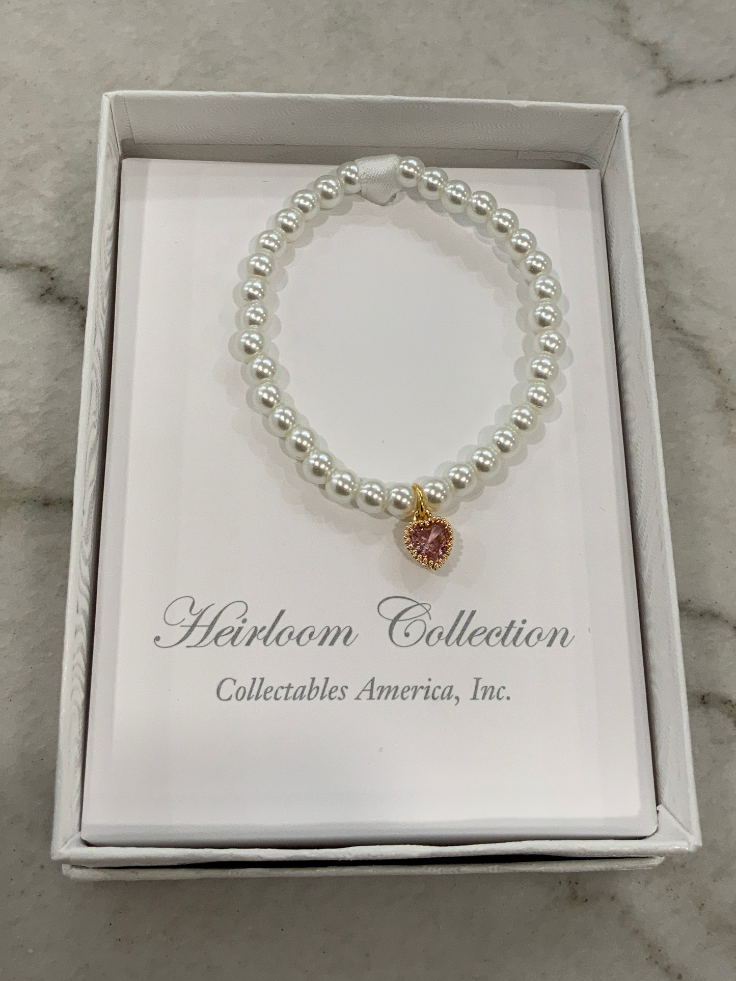 Gold Heart Pearl Stretch 5”