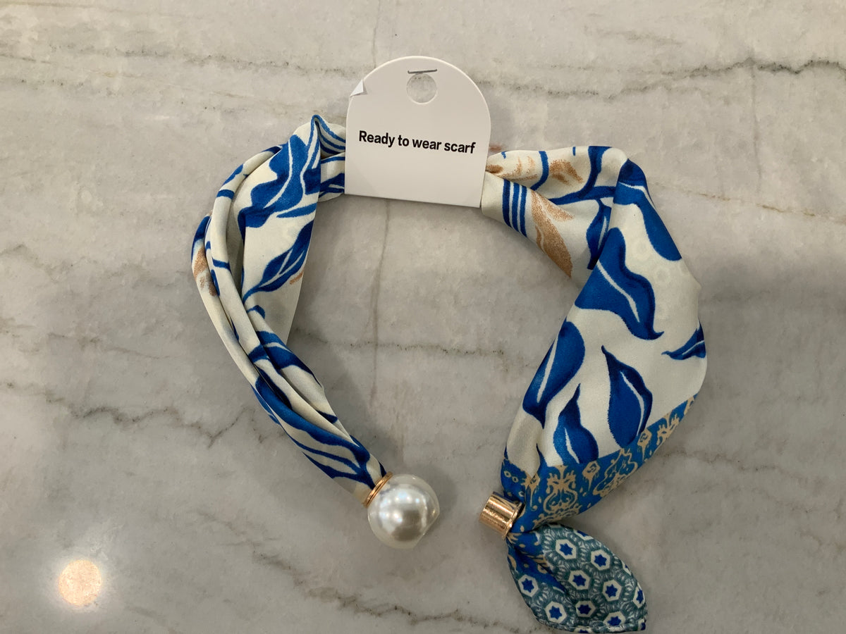 Small Blue/white Magnetic Scarf