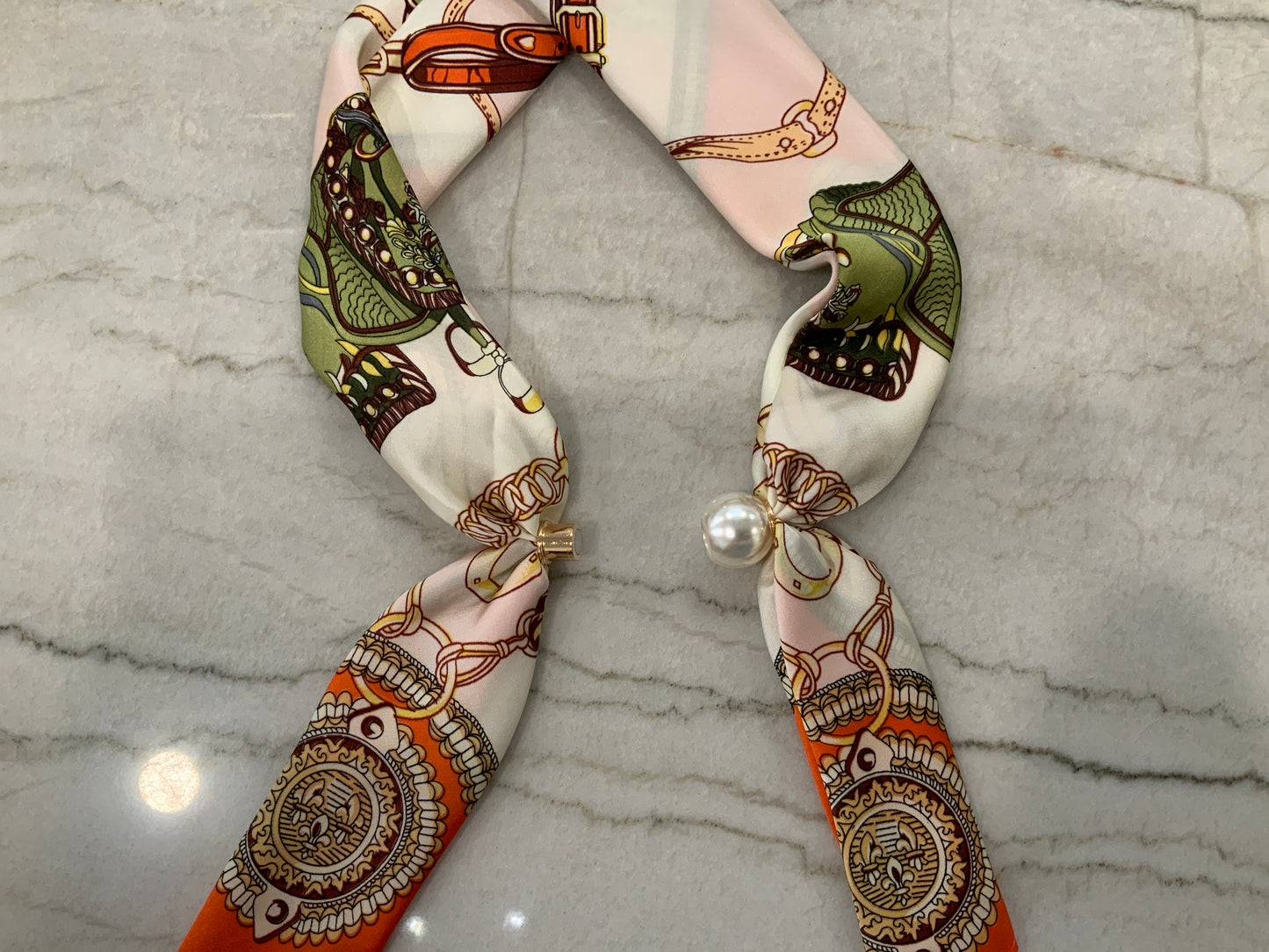Ready to wear Magnetic Scarf