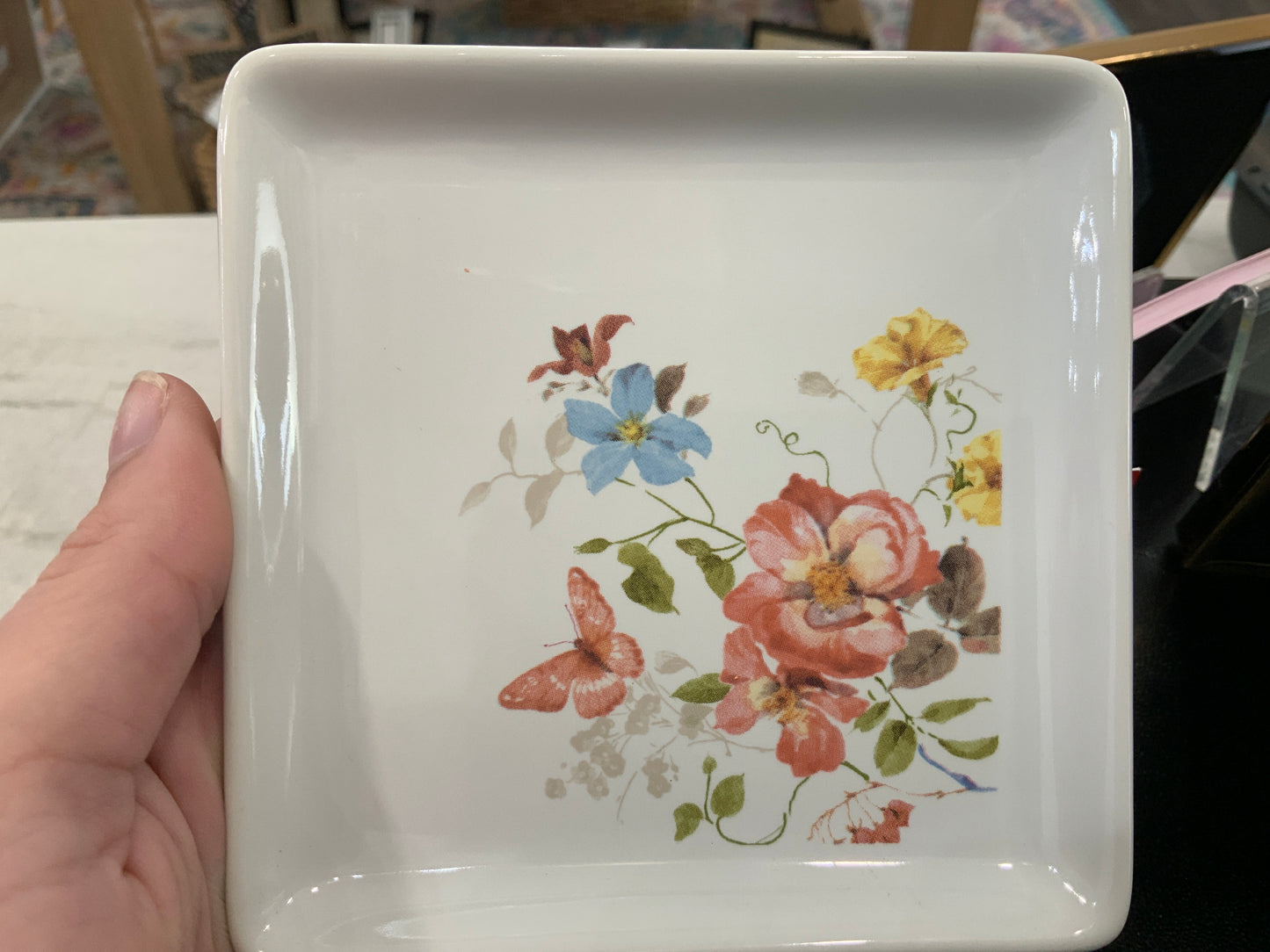 Butterfly flowers trinket Trey