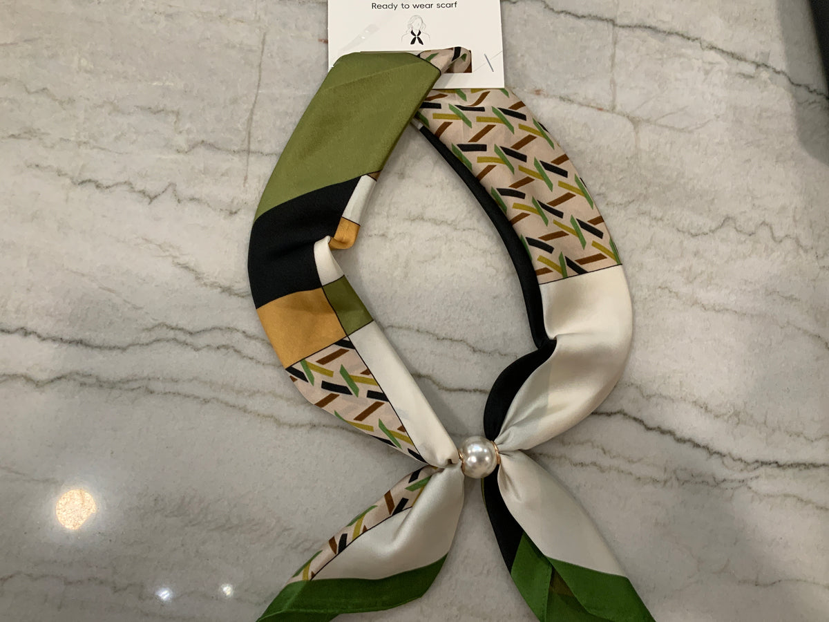 Black/olive Ready-to-wear Magnetic Scarf