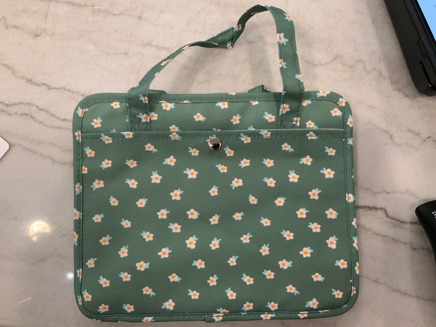 Olive Mini Daisy Bible Bag