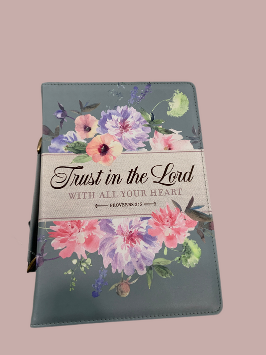 Trust in the Lord Bible Cover
