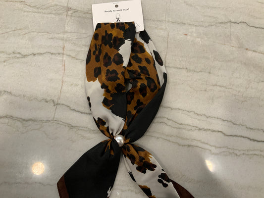 Ready to wear Magnetic Leopard Scarf