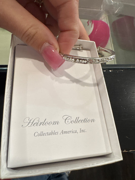 Sliver Cuff with Pearls