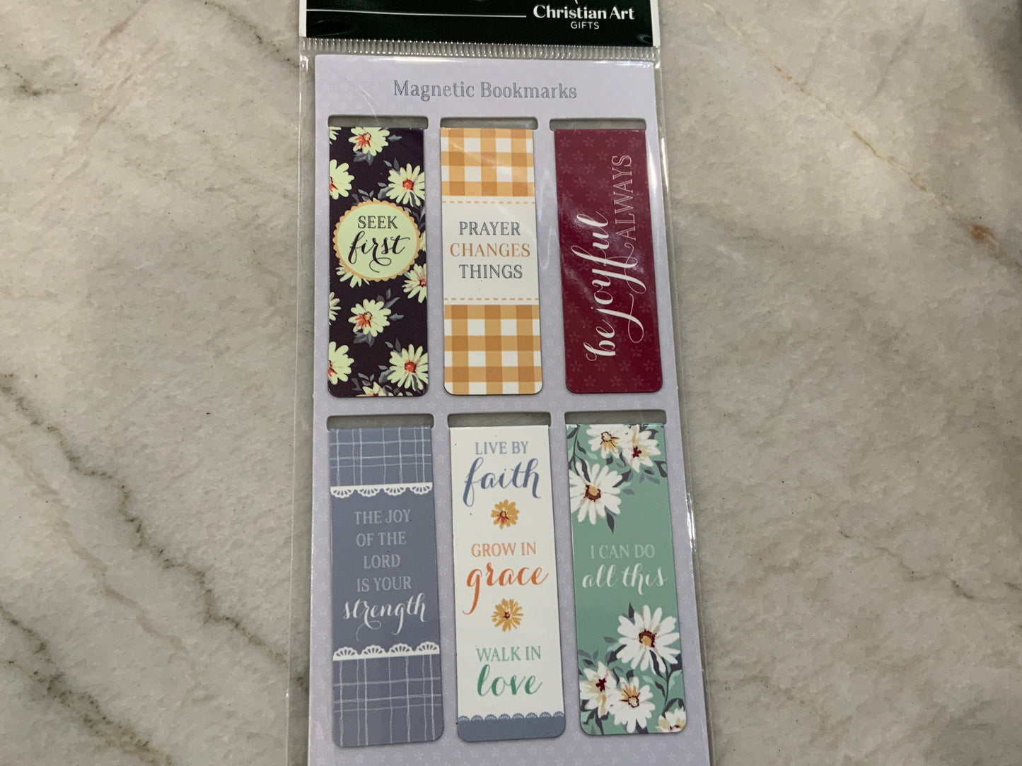 Daises Magnetic Bookmark