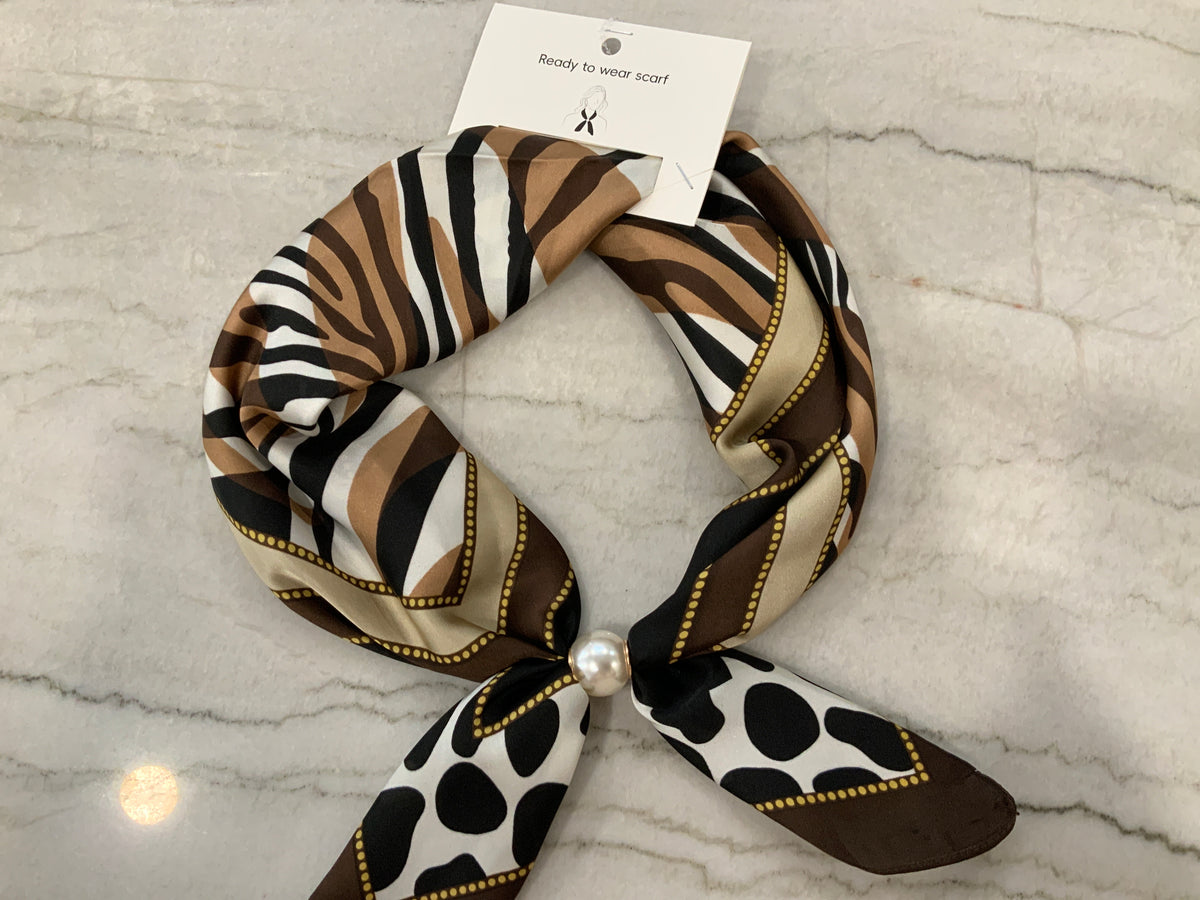 Zebra ready-to-wear Magnetic Scarf