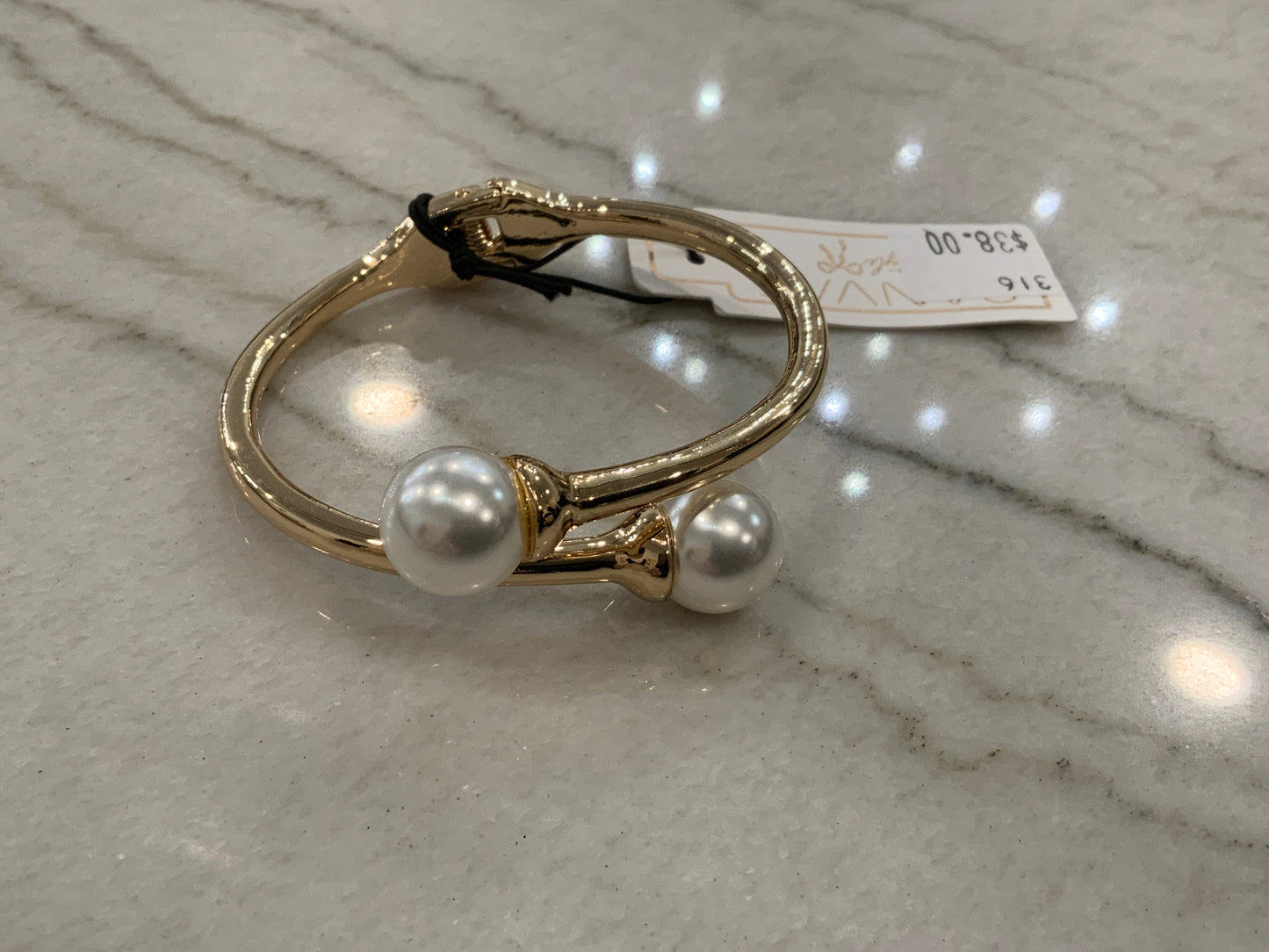 Maribel Pearl Crossover Gold Bangle