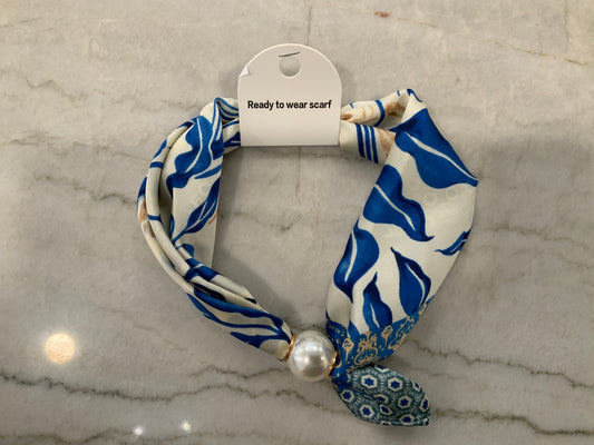 Small Blue/white Magnetic Scarf
