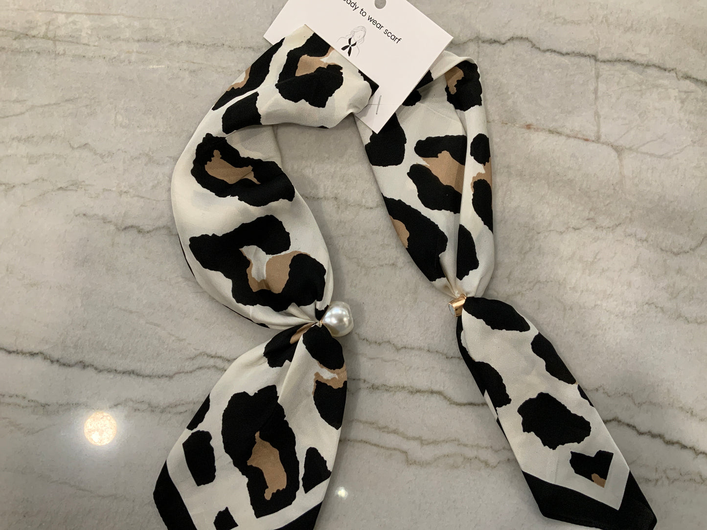 Ready-to-wear Lg Cheetah Magnetic Scarf