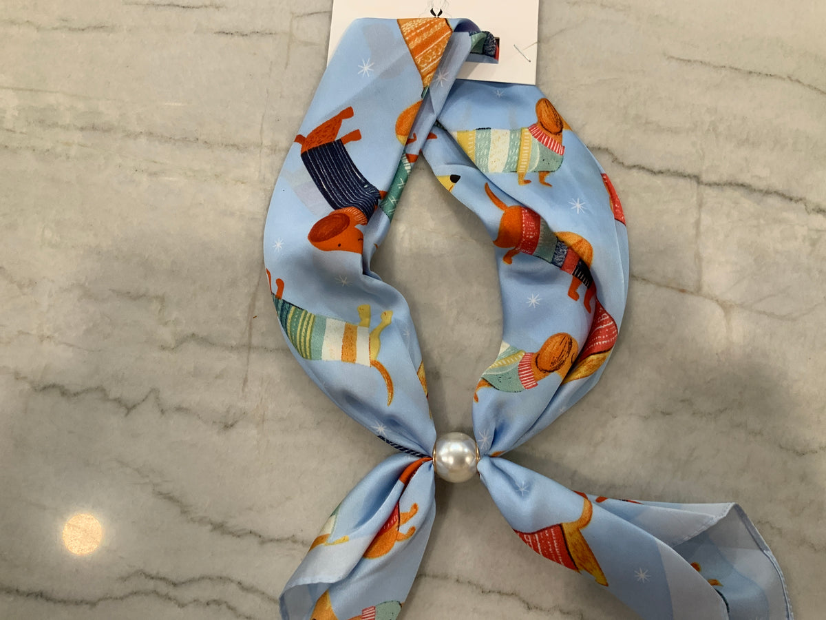 Blue Weenie Dog Ready-to-Wear Magnetic Scarf