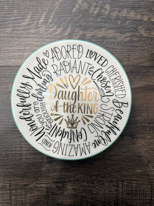 Daughter of the King Round Trinket tray