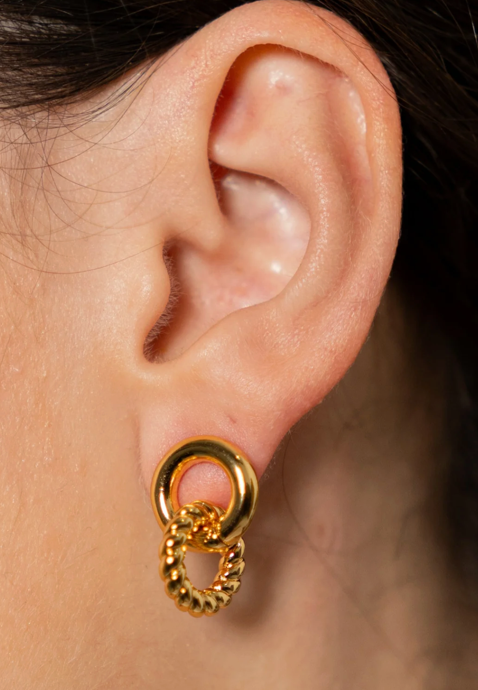 18K Gold Twist Link Studs