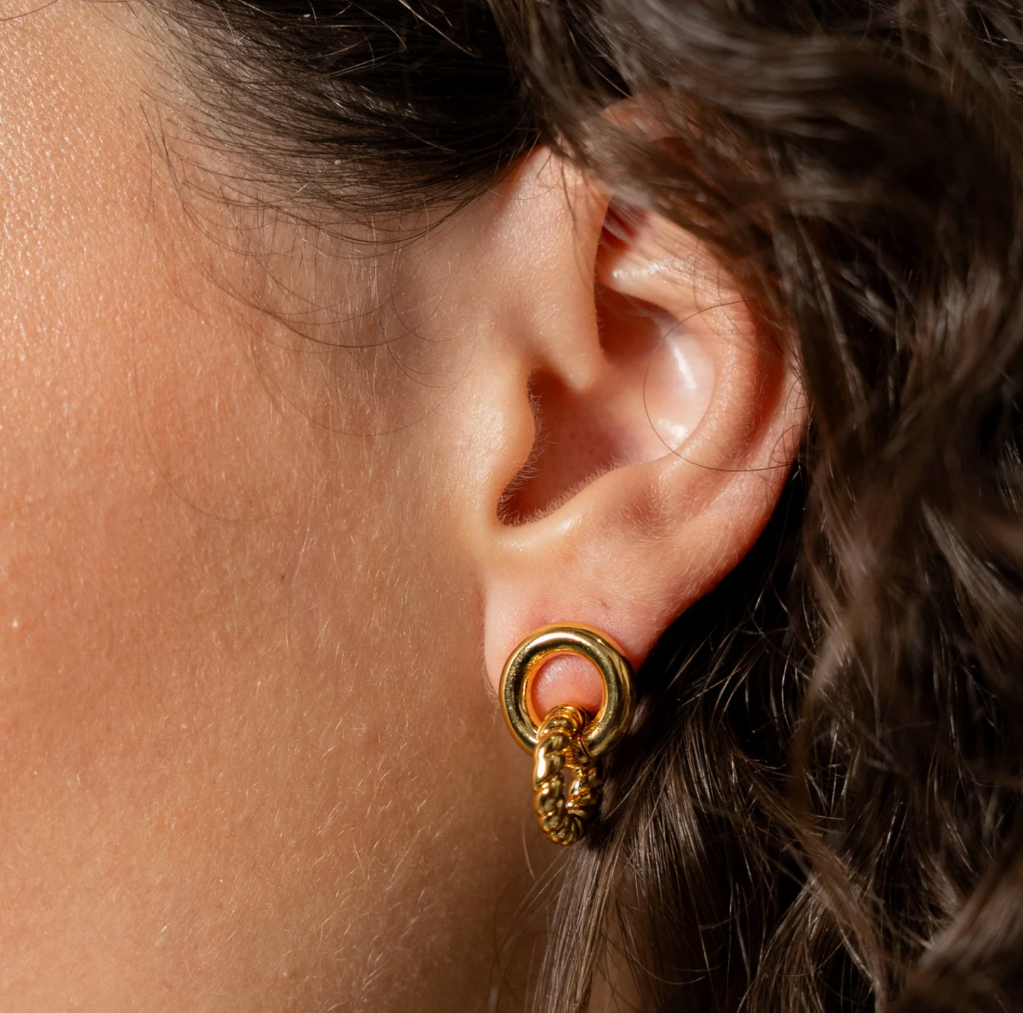 18K Gold Twist Link Studs